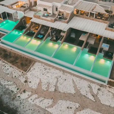 Adel Private Hotel 4*