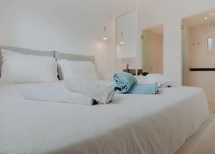 Hotel Adel Private 4*