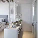 Adel Private Hotel 4*